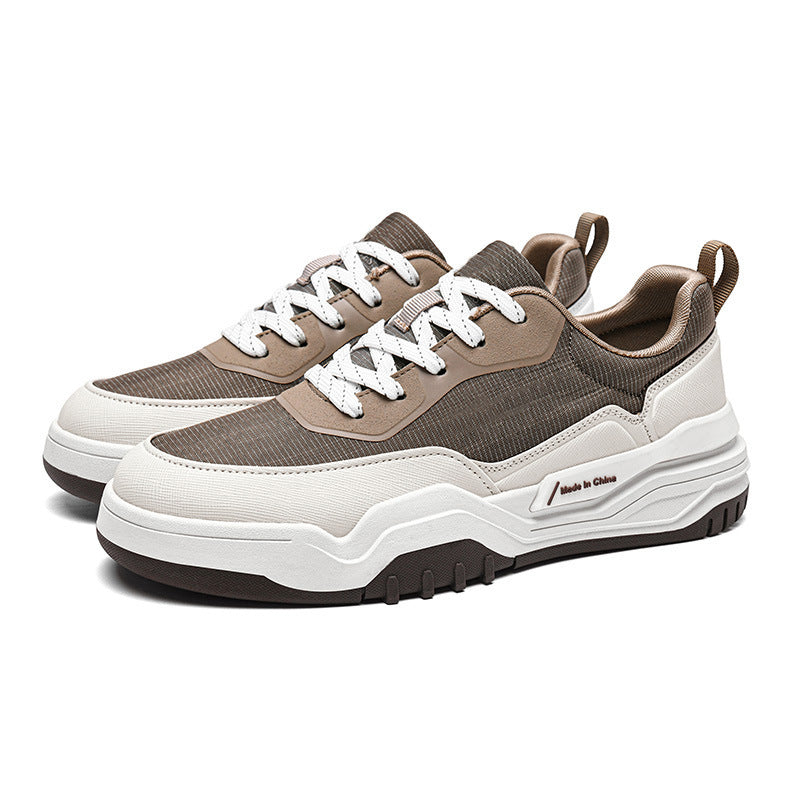 Simple color-blocked platform sneakers for men, breathable mesh upper, soft sole, versatile casual sports shoes.